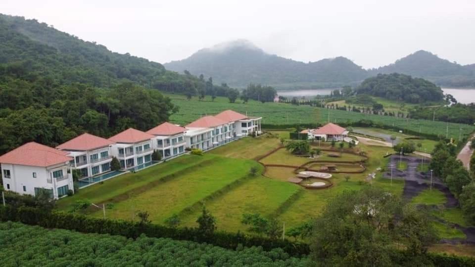 Viva Montane Hotel Ban Nong Chap Tao Exterior photo